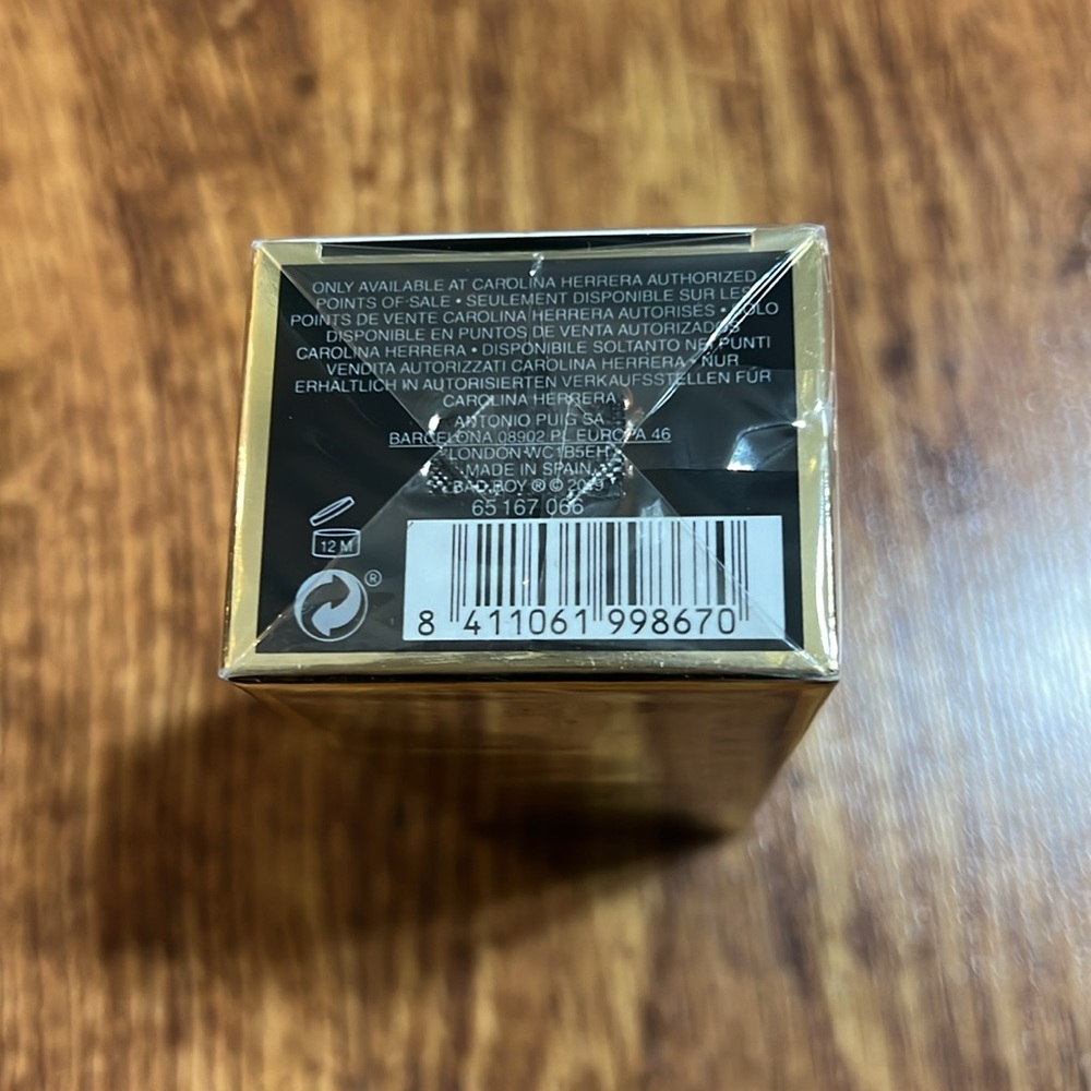 Carolina Herrera Men's Bad Boy Shower Gel(New) - Picture 6 of 10